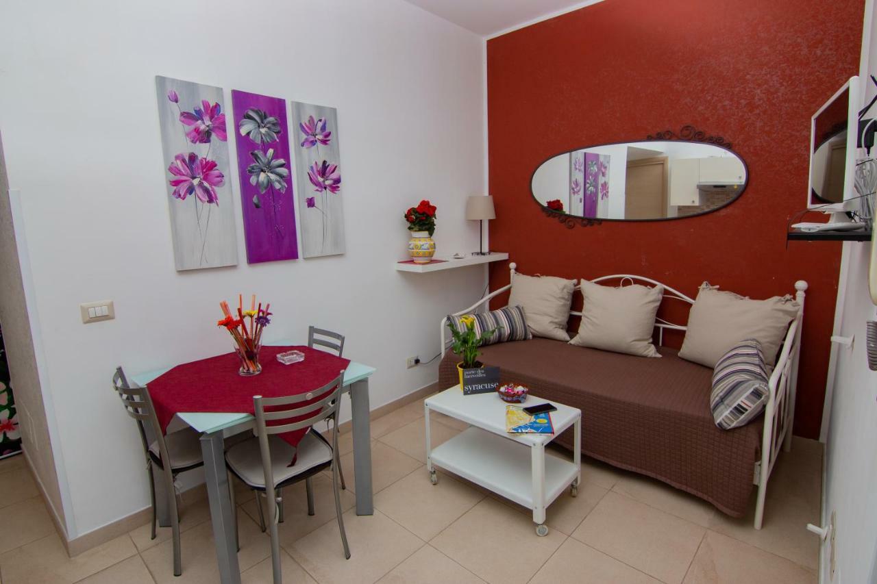 דירות סירקוזה La Casa Sul Viale מראה חיצוני תמונה